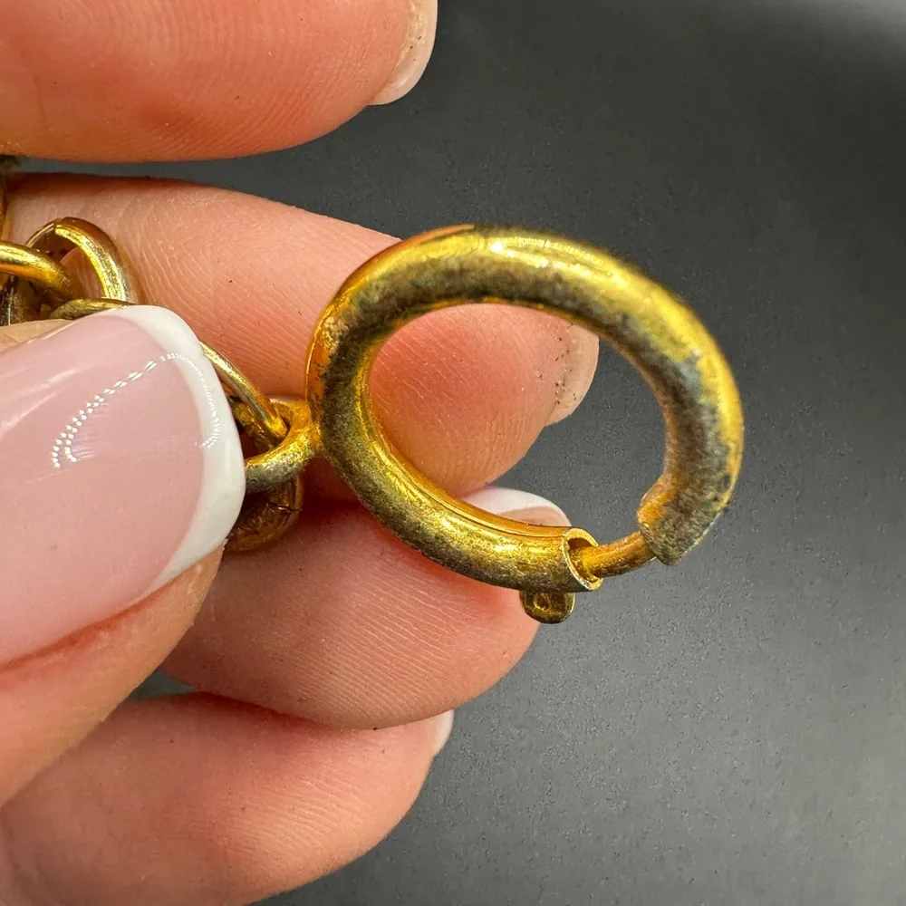 LOT 1556 24K gold plated CHANEL vintage bracelet